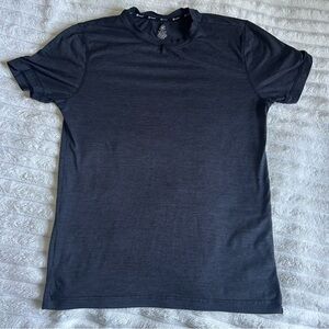 GAIAM Men's Dark Gray Short Sleeve Tee